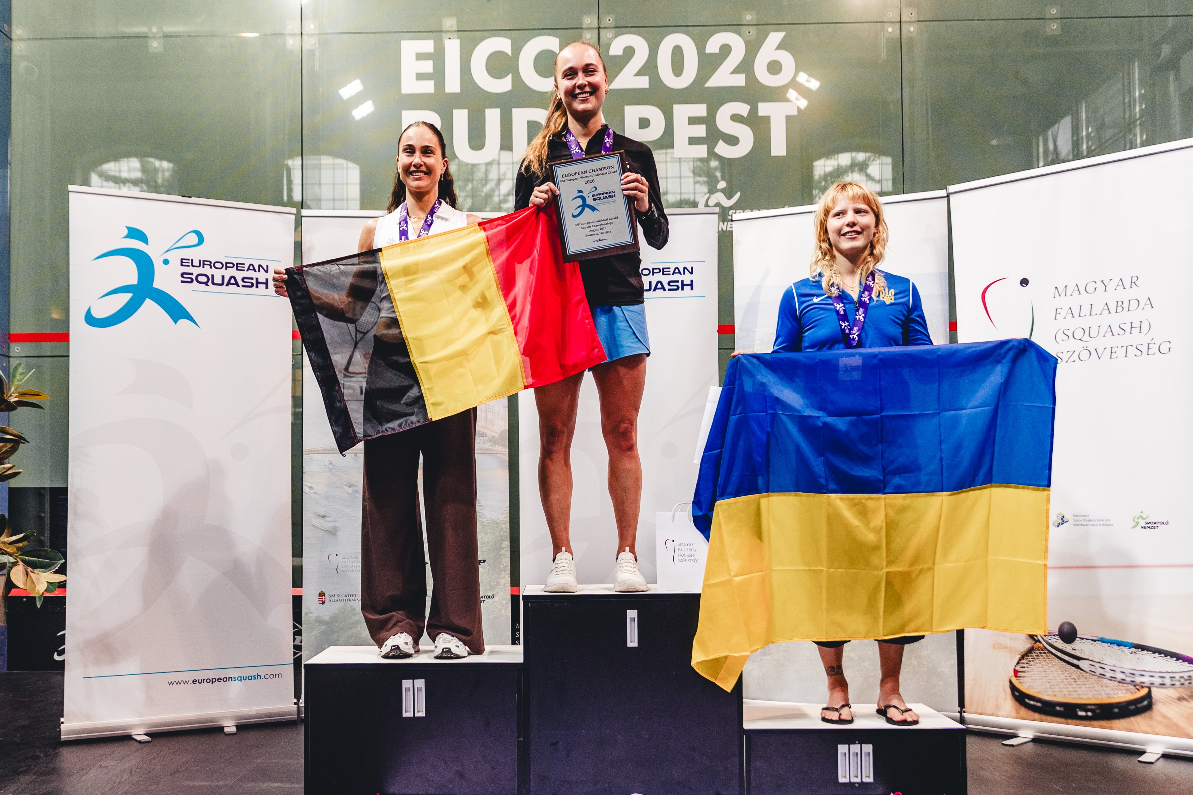 Podium F